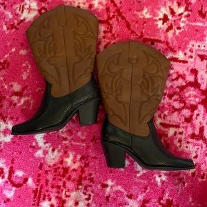 Wide width western boots
